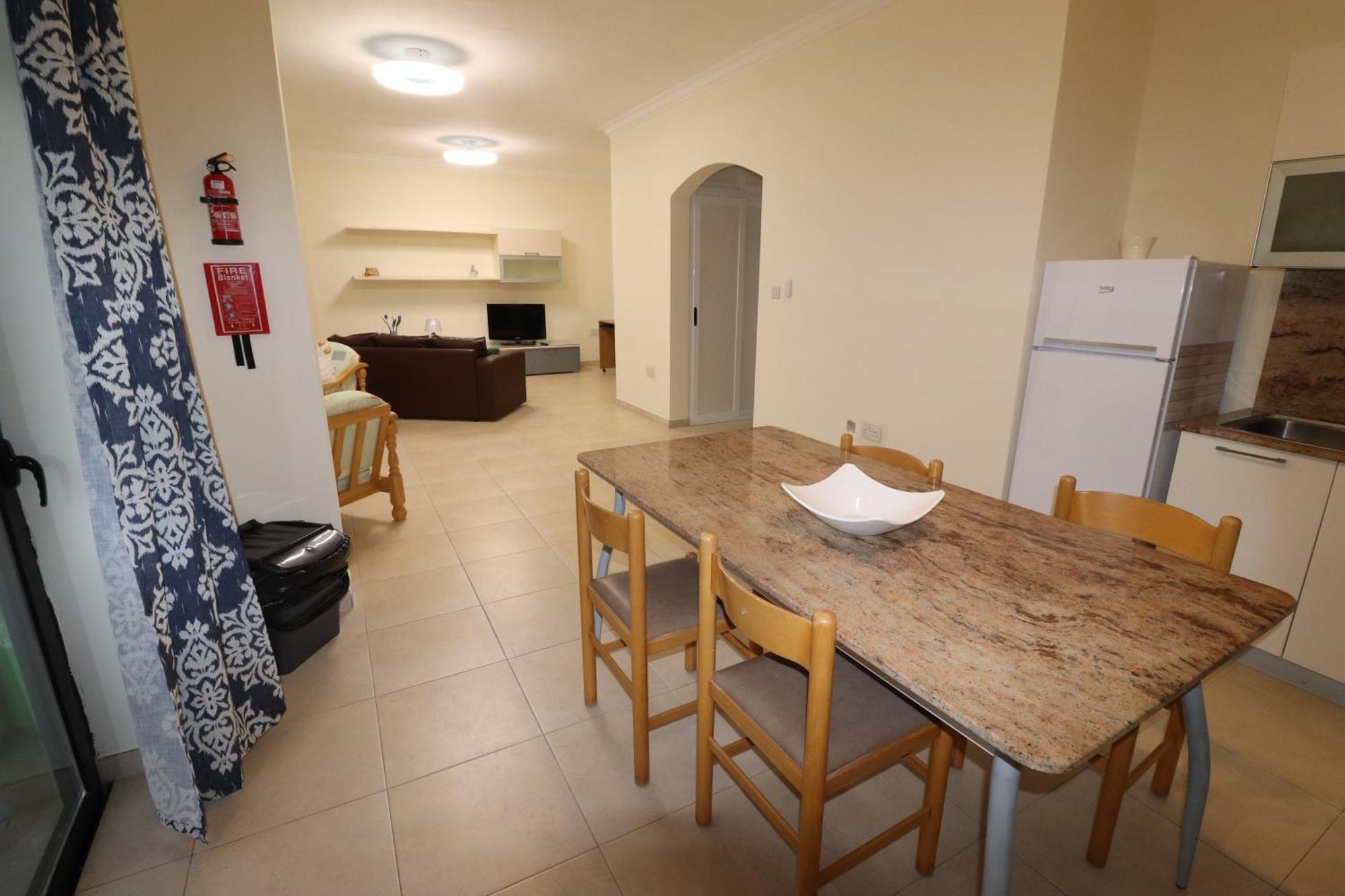 The Sea Just Across The Road - Flat 3 Apartamento St. Paul's Bay Exterior foto